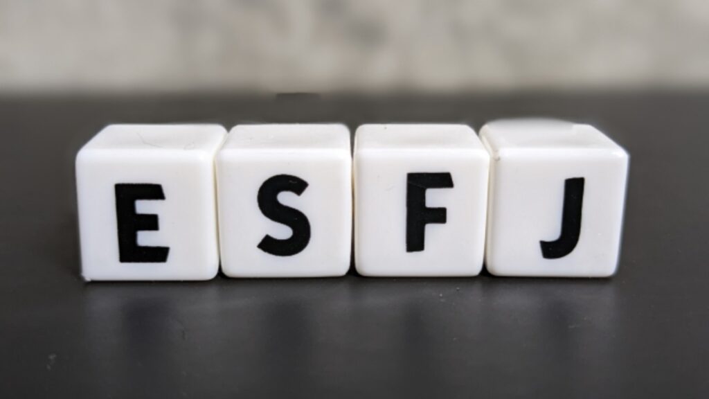 ESFJ：人を照らす奉仕型性格のすべて～特徴・人間関係・社会での役割を徹底解剖～
